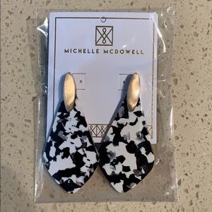 Michelle McDowell Paris Earring in black/white